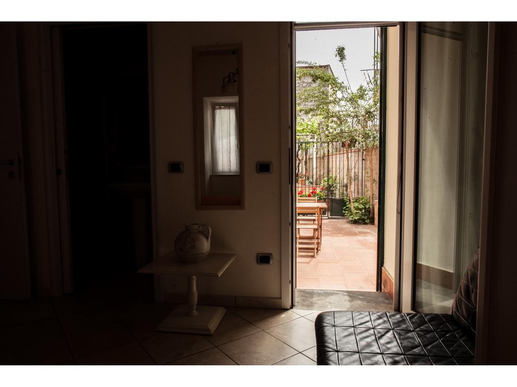 Casa Vacanze Il Gatto Rosso Trecase الغرفة الصورة